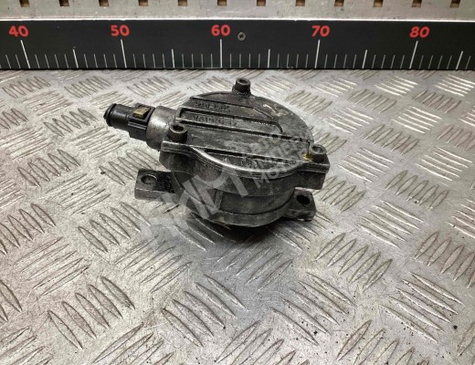 Насос вакуумный Peugeot 106 1991-2003  Peugeot 106 106 1991-2003