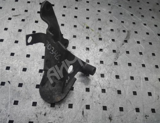 Кронштейн двигателя Volkswagen Golf II 1983-1992  Volkswagen Golf Golf II 1983-1992