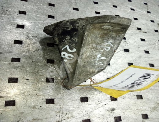 Кронштейн двигателя Opel Omega A 1986-1994  Opel Omega Omega A 1986-1994