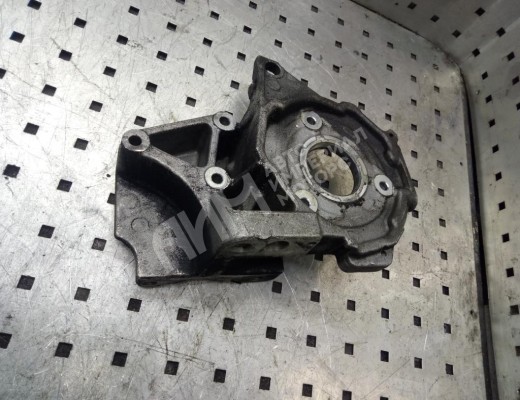 Крепление ТНВД Renault Kangoo I 1997-2003  Renault Kangoo Kangoo I 1997-2003