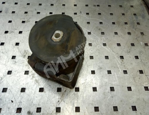 Подушка крепления двигателя Volkswagen Passat B3 1988-1993  Volkswagen Passat Passat B3 1988-1993