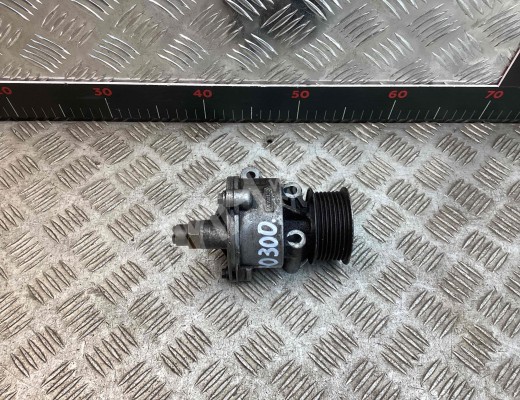 Насос вакуумный Ford Transit 2000-2006  Ford Transit Transit 2000-2006