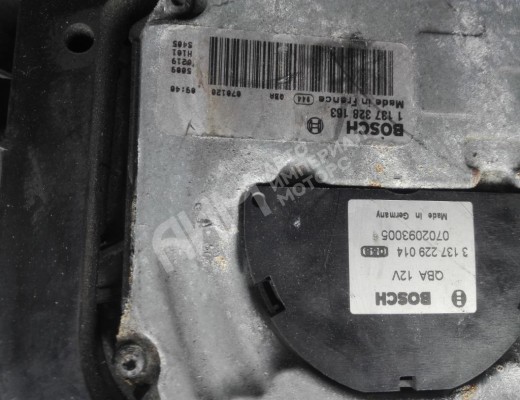 Диффузор вентилятора Volkswagen Sharan I (7M) 1995-2000  Volkswagen Sharan Sharan I (7M) 1995-2000