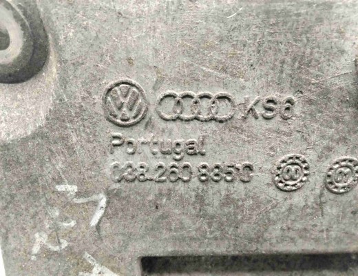 Кронштейн компрессора кондиционера Volkswagen Passat B5+ (3B) 2000-2005 рестайлинг  Volkswagen Passat Passat B5+ (3B) 2000-2005 рестайлинг