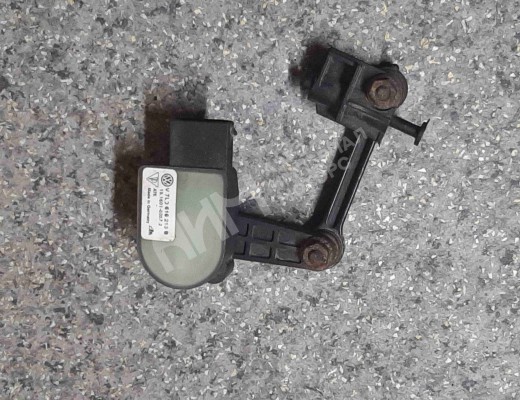 Датчик положения подвески Volkswagen Touareg I (7L) 2002-2006  Volkswagen Touareg Touareg I (7L) 2002-2006