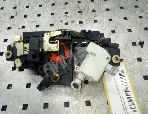 Ручка открывания багажника Audi A6 C5 (4B) 1997-2001  Audi A6 A6 C5 (4B) 1997-2001