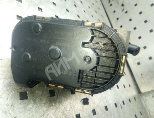Заслонка дроссельная Audi A6 C5 (4B) 1997-2001  Audi A6 A6 C5 (4B) 1997-2001