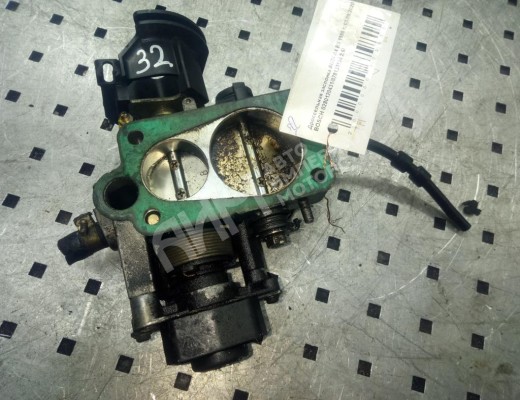 Заслонка дроссельная Audi A4 B5 (8D) 1994-1999  Audi A4 A4 B5 (8D) 1994-1999