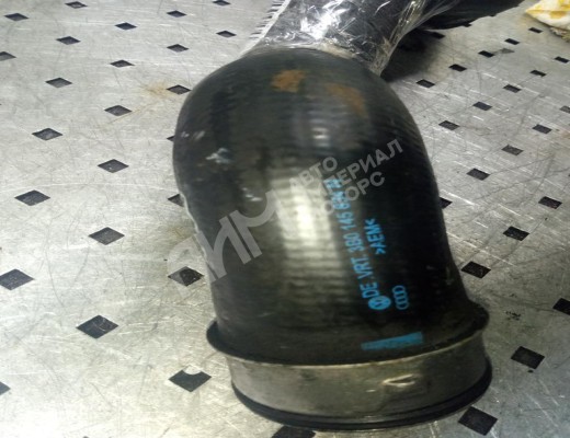 Патрубок интеркулера Volkswagen Passat B5+ (3B) 2000-2005 рестайлинг  Volkswagen Passat Passat B5+ (3B) 2000-2005 рестайлинг