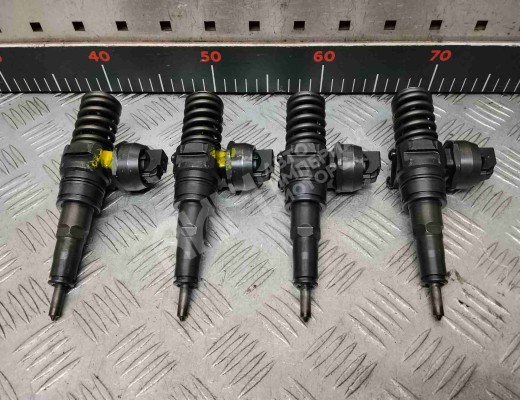 Форсунка Audi A4 B6 (8EC, 8E5) 2000-2004  Audi A4 A4 B6 (8EC, 8E5) 2000-2004