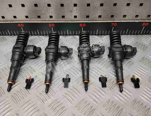 Форсунка Volkswagen Touran I (1T) 2003-2006  Volkswagen Touran Touran I (1T) 2003-2006