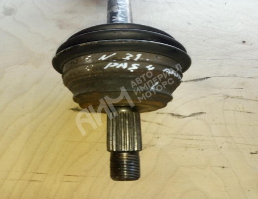 Полуось передняя левая (приводной вал, ШРУС) Volkswagen Passat B4 (3A) 1993-1997  Volkswagen Passat Passat B4 (3A) 1993-1997