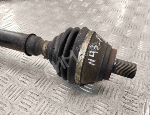 Полуось передняя правая (приводной вал, ШРУС) Volkswagen Golf+ V (5M) 2005-2014  Volkswagen Golf Plus Golf+ V (5M) 2005-2014