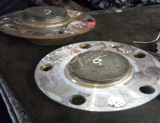 Ступица задняя Volkswagen Golf V (1K) 2004-2009  Volkswagen Golf Golf V (1K) 2004-2009
