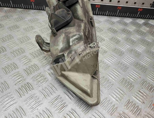 Фара правая Nissan Primera II (P11) 1996-2002  Nissan Primera Primera II (P11) 1996-2002