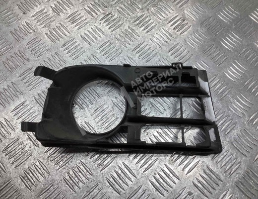 Рамка фары противотуманной левой Volkswagen Golf V (1K) 2004-2009  Volkswagen Golf Golf V (1K) 2004-2009