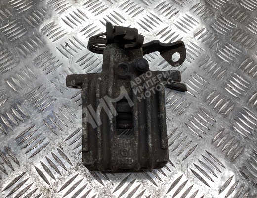 Суппорт задний правый Volkswagen Passat B5+ (3B) 2000-2005 рестайлинг  Volkswagen Passat Passat B5+ (3B) 2000-2005 рестайлинг