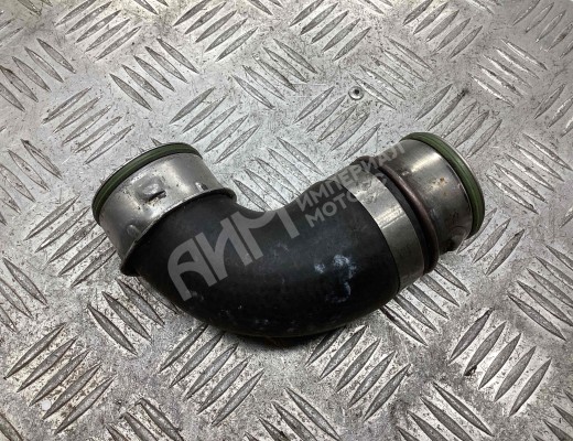 Патрубок интеркулера Volkswagen Passat B6 (3C) 2005-2010  Volkswagen Passat Passat B6 (3C) 2005-2010