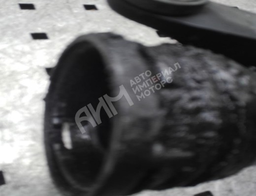 Патрубок интеркулера Volkswagen Caddy III (2K) 2004-2010  Volkswagen Caddy Caddy III (2K) 2004-2010