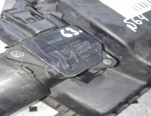 Корпус воздушного фильтра Toyota Yaris II (XP90) 2005-2011  Toyota Yaris Yaris II (XP90) 2005-2011