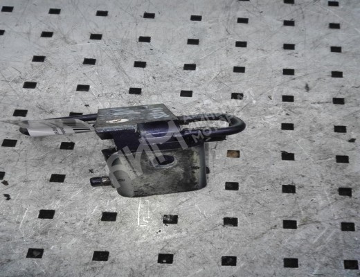 Петля двери передней левой Volkswagen EOS (1F) 2005-2015  Volkswagen EOS EOS (1F) 2005-2015