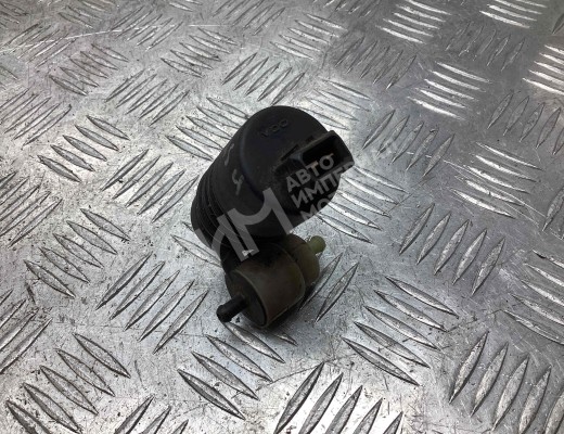 Насос (моторчик) омывателя стекла Volkswagen Golf III (1H) 1991-1997  Volkswagen Golf Golf III (1H) 1991-1997