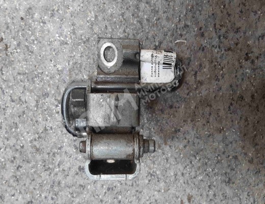 Петля двери передней левой Volkswagen Caddy III (2K) 2004-2010  Volkswagen Caddy Caddy III (2K) 2004-2010