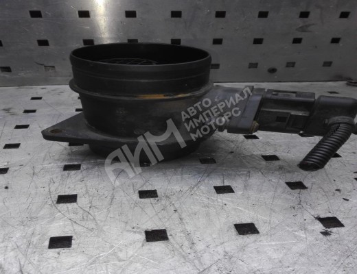 Расходомер воздуха Volkswagen Transporter T5 (7H) 2003-2015  Volkswagen Transporter Transporter T5 (7H) 2003-2015