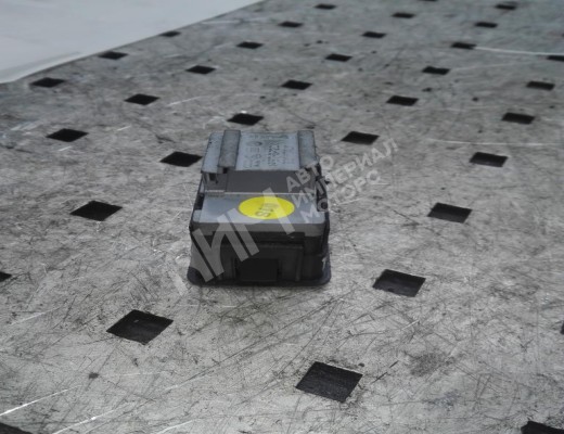 Кнопка (выключатель) Audi A6 C6 (4F) 2004-2008  Audi A6 A6 C6 (4F) 2004-2008