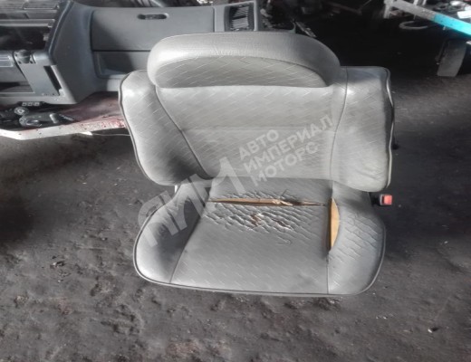 Сиденье переднее правое Volkswagen Caddy II (9K) 1995-2003  Volkswagen Caddy Caddy II (9K) 1995-2003