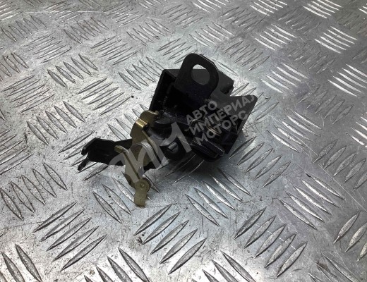 Замок багажника Volkswagen Caddy III (2K) 2004-2010  Volkswagen Caddy Caddy III (2K) 2004-2010