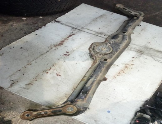 Балка под радиатор Volkswagen Caddy II (9K) 1995-2003  Volkswagen Caddy Caddy II (9K) 1995-2003