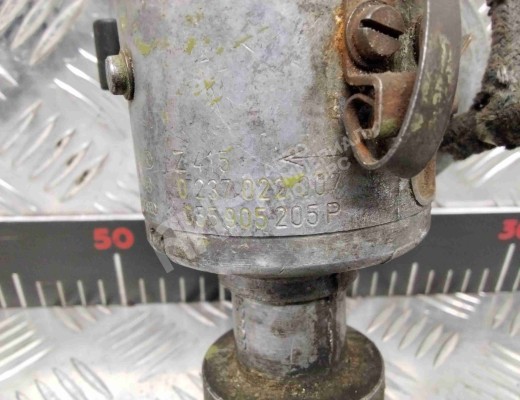 Распределитель зажигания (трамблёр) Volkswagen Passat B2 1981-1988  Volkswagen Passat Passat B2 1981-1988