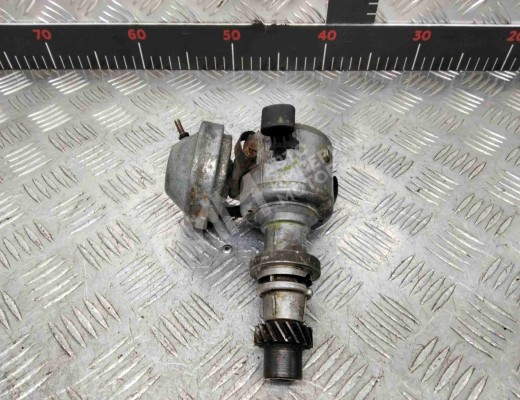 Распределитель зажигания (трамблёр) Audi 80 B2 1978-1986  Audi 80 80 B2 1978-1986