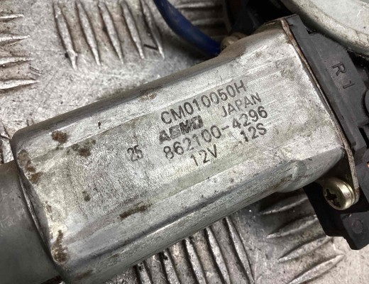 Стеклоподъемник передний правый Mazda 323F II (BA) 1994-1998  Mazda 323F 323F II (BA) 1994-1998