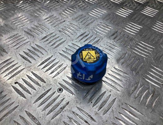 Пробка расширительного бачка Alfa Romeo 156 (932A) 1997-2005  Alfa Romeo 156 156 (932A) 1997-2005