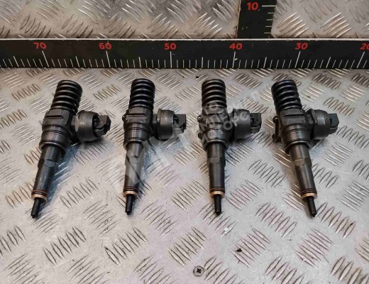 Форсунка Volkswagen Jetta V (1K) 2005-2011  Volkswagen Jetta Jetta V (1K) 2005-2011