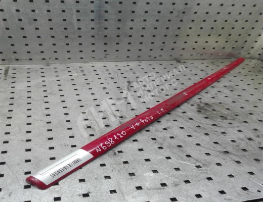 Молдинг двери передней левой Volkswagen Polo III (6N/6K) 1994-2002  Volkswagen Polo Polo III (6N/6K) 1994-2002