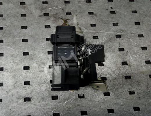 Замок двери передней правой Audi A4 B5 (8D) 1994-1999  Audi A4 A4 B5 (8D) 1994-1999