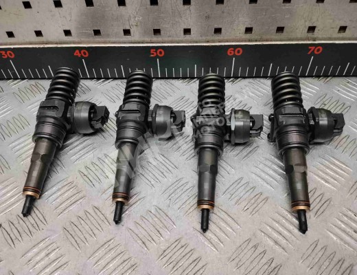 Форсунка Volkswagen Sharan I (7M) 2003-2010 2-й рестайлинг  Volkswagen Sharan Sharan I (7M) 2003-2010 2-й рестайлинг