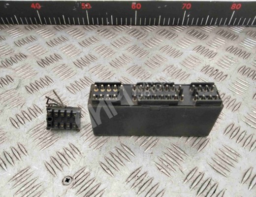 Блок управления светом Mercedes E (W124) 1985-1996  Mercedes E E (W124) 1985-1996