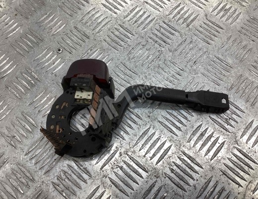 Переключатель поворотов Volkswagen Golf III (1H) 1991-1997  Volkswagen Golf Golf III (1H) 1991-1997