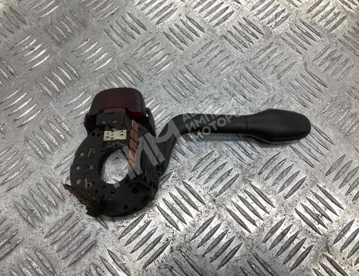 Переключатель поворотов Volkswagen Golf III (1H) 1991-1997  Volkswagen Golf Golf III (1H) 1991-1997