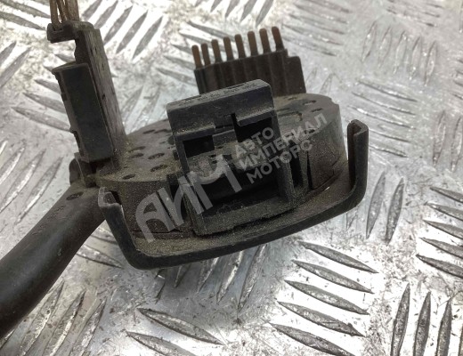 Переключатель поворотов Volkswagen Golf III (1H) 1991-1997  Volkswagen Golf Golf III (1H) 1991-1997