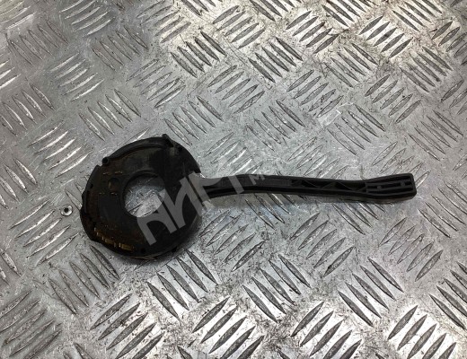 Переключатель поворотов Volkswagen Golf II 1983-1992  Volkswagen Golf Golf II 1983-1992