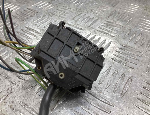 Переключатель поворотов BMW 5-Series (E34) 1988-1996  BMW 5-Series 5-Series (E34) 1988-1996