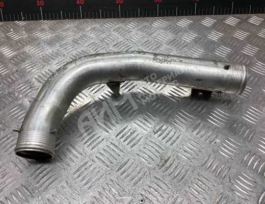 Патрубок интеркулера Audi A6 C6 (4F) 2004-2008  Audi A6 A6 C6 (4F) 2004-2008