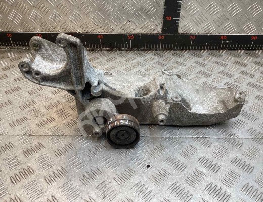 Кронштейн генератора Renault Laguna II (X74) 2001-2005  Renault Laguna Laguna II (X74) 2001-2005