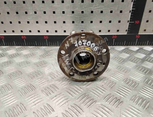 Ступица передняя Volkswagen Golf V (1K) 2004-2009  Volkswagen Golf Golf V (1K) 2004-2009