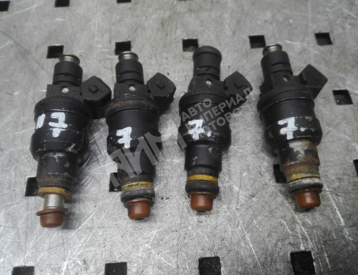 Форсунка Audi A4 B5 (8D) 1994-1999  Audi A4 A4 B5 (8D) 1994-1999